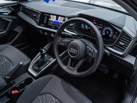 2026-Audi-A1-Sportback-30-TFSI-Advanced-S-Tronic_11