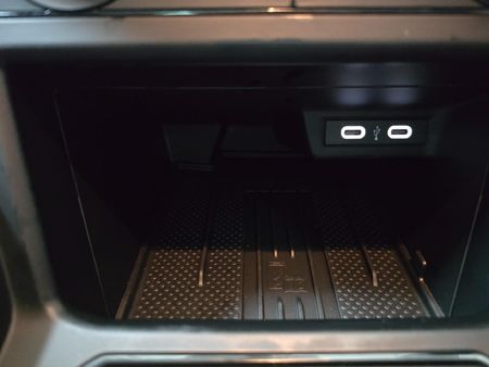 2026-Volkswagen-Polo-10-TSI-Life-Auto-DSG_9