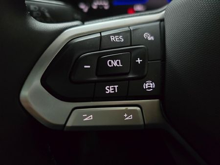 2026-Volkswagen-Polo-10-TSI-Life-Auto-DSG_11