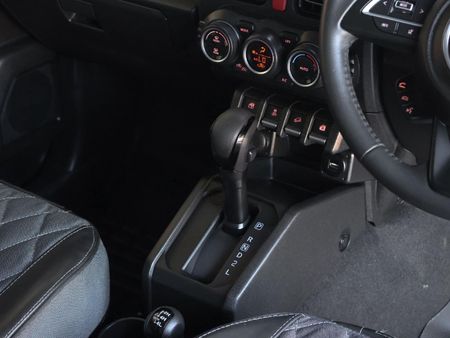 2024-Suzuki-Jimny-15-GLX-AllGrip-5-Door-Auto_18