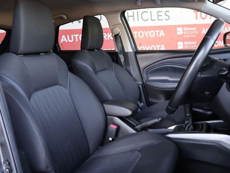 2023-Toyota-Starlet-15-XR_14