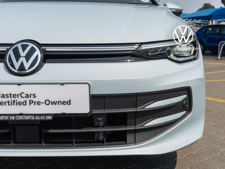 2025-Volkswagen-Golf-14-TSI-Life-Auto-110kw_1