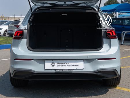 2025-Volkswagen-Golf-14-TSI-Life-Auto-110kw_8