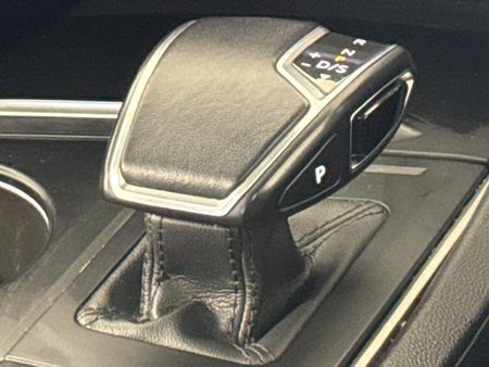 2022-Volkswagen-Touareg-30-TDI-V6-Luxury_11