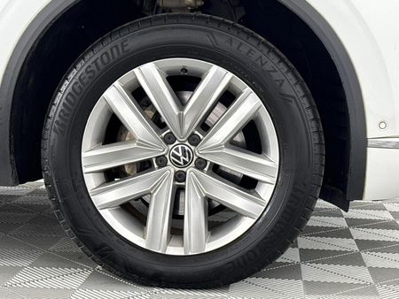 2022-Volkswagen-Touareg-30-TDI-V6-Luxury_19