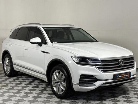2022-Volkswagen-Touareg-30-TDI-V6-Luxury_2
