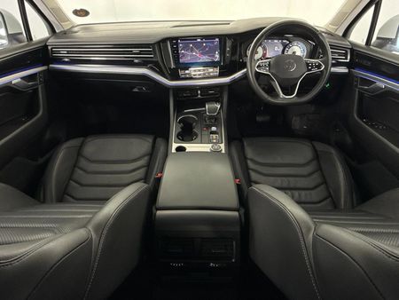 2022-Volkswagen-Touareg-30-TDI-V6-Luxury_6