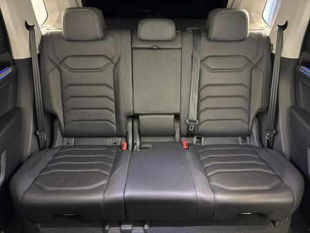 2022-Volkswagen-Touareg-30-TDI-V6-Luxury_8