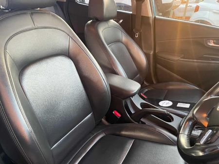 2022-Hyundai-Kona-16-TGDI-Executive-DCT_14