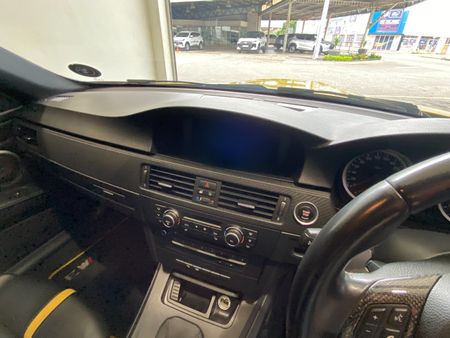 2009-BMW-M3-Competition-Auto_18