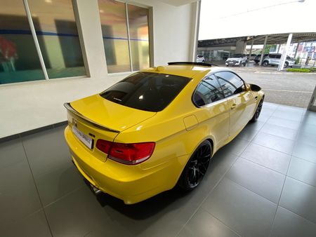 2009-BMW-M3-Competition-Auto_19