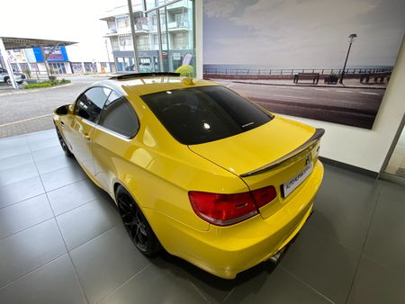 2009-BMW-M3-Competition-Auto_28