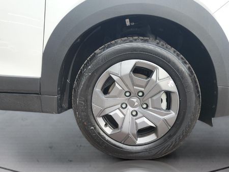2026-Mahindra-XUV-3XO-12T-MX2-Auto_10