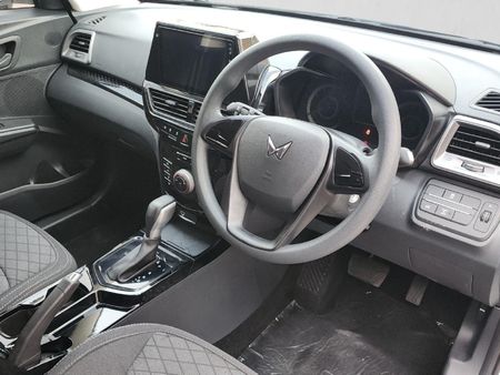 2026-Mahindra-XUV-3XO-12T-MX2-Auto_12