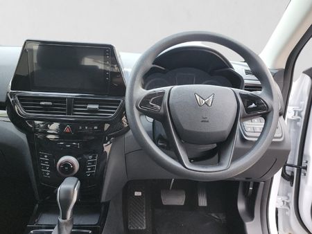 2026-Mahindra-XUV-3XO-12T-MX2-Auto_13