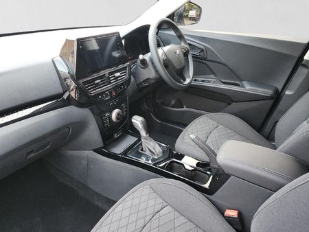 2026-Mahindra-XUV-3XO-12T-MX2-Auto_18