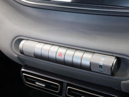 2026-BYD-Dolphin-Surf-Dynamic_18