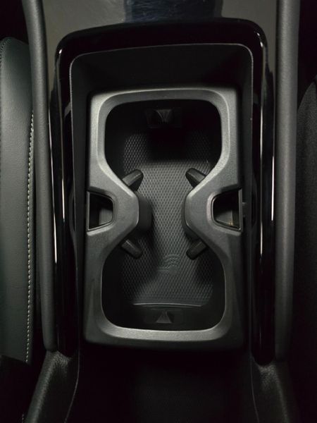 2024-Volkswagen-Tiguan-14TSI-R-Line_16