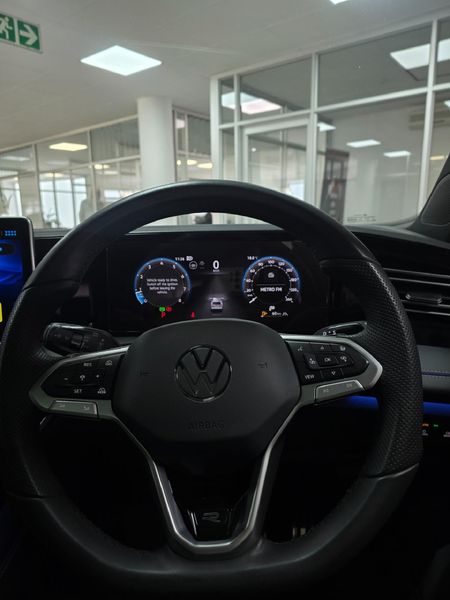 2024-Volkswagen-Tiguan-14TSI-R-Line_25