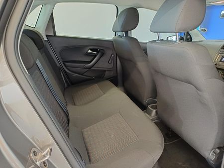 2023-Volkswagen-Polo-Vivo-14-Trendline-5-dr_9