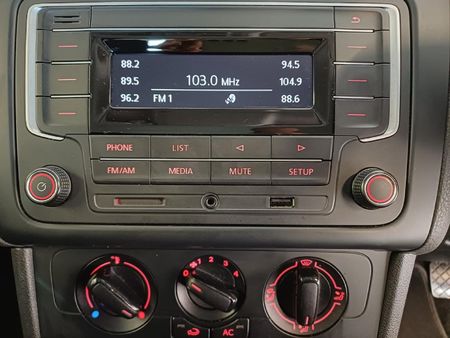 2023-Volkswagen-Polo-Vivo-14-Trendline-5-dr_11