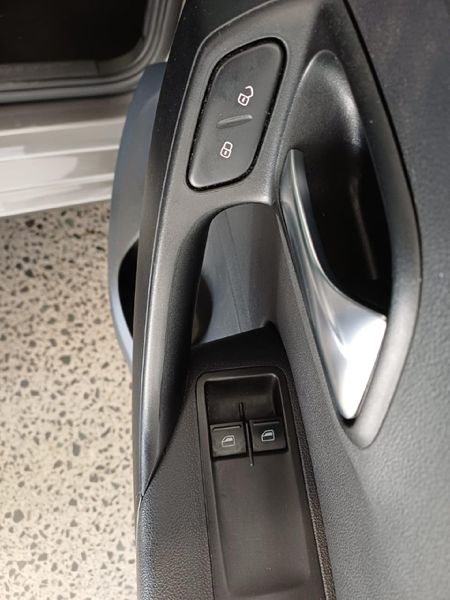 2023-Volkswagen-Polo-Vivo-14-Trendline-5-dr_15