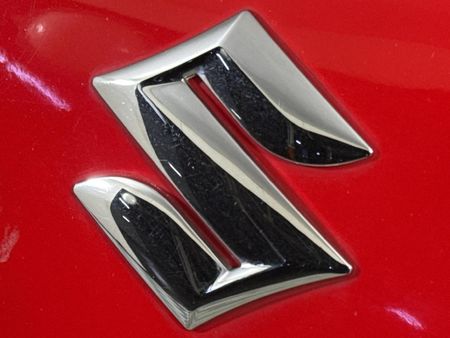 2016-Suzuki-Swift-12-GL_12