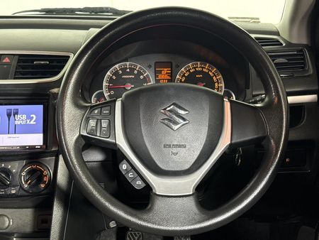 2016-Suzuki-Swift-12-GL_13