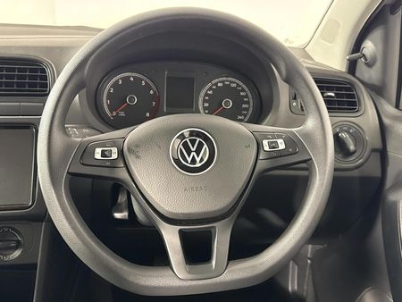 2025-Volkswagen-Polo-Classic-16-Life-Tiptronic_13