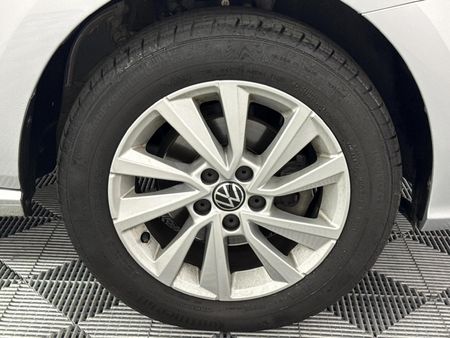 2025-Volkswagen-Polo-Classic-16-Life-Tiptronic_17