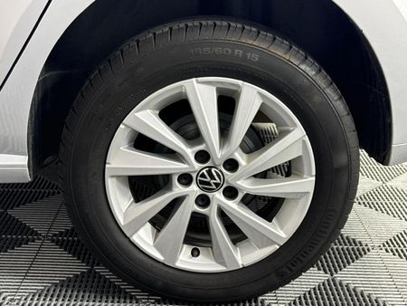 2025-Volkswagen-Polo-Classic-16-Life-Tiptronic_18