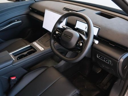2026-Omoda-C7-15T-SHS-DHT-Phev_4
