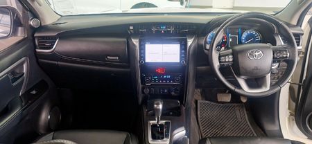 2021-Toyota-Fortuner-28-GD-6-4x4-VX-Auto_11