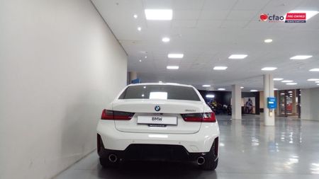 2022-BMW-3-Series-320i-M-Sport-Auto_5