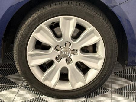 2014-Audi-A1-Sportback-14-TFSI-Ambition_17