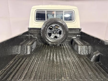 2025-Toyota-Land-Cruiser-79-28-GD-6-Auto-Double-Cab_13