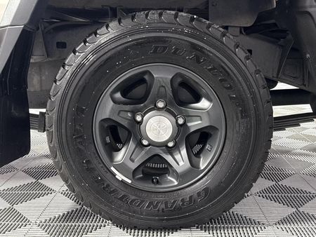 2025-Toyota-Land-Cruiser-79-28-GD-6-Auto-Double-Cab_18
