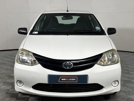 2012-Toyota-Etios-15-Xi-5-dr_1