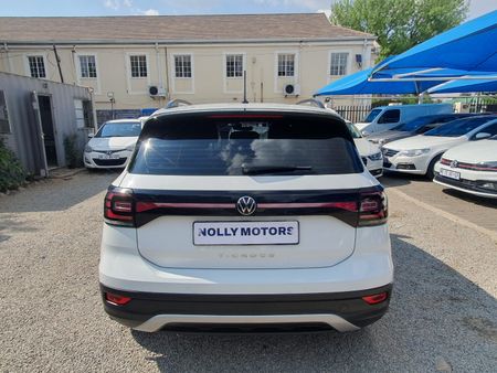 2021-Volkswagen-T-Cross-VW-T-CROSS-10-AUTO-2021_16
