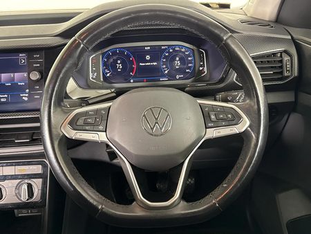 2020-Volkswagen-T-Cross-10-TSI-Comfortline_12