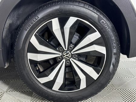 2020-Volkswagen-T-Cross-10-TSI-Comfortline_17