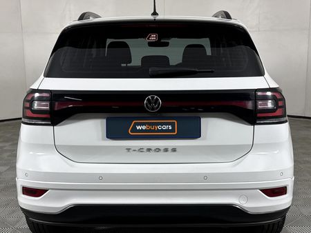 2020-Volkswagen-T-Cross-10-TSI-Comfortline_4
