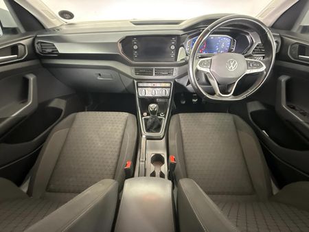 2020-Volkswagen-T-Cross-10-TSI-Comfortline_6