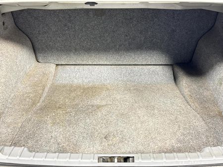2012-BMW-3-Series-330d-Innovation-Auto_16