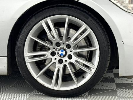 2012-BMW-3-Series-330d-Innovation-Auto_18