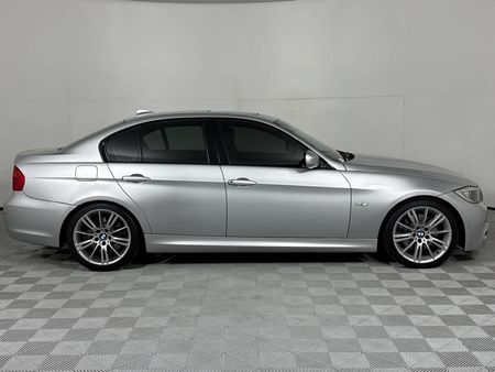2012-BMW-3-Series-330d-Innovation-Auto_3