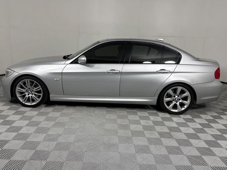 2012-BMW-3-Series-330d-Innovation-Auto_5