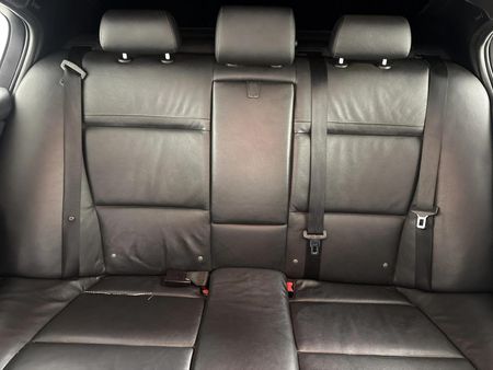 2012-BMW-3-Series-330d-Innovation-Auto_8