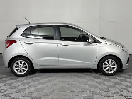 2016-Hyundai-Grand-i10-125-Fluid_3