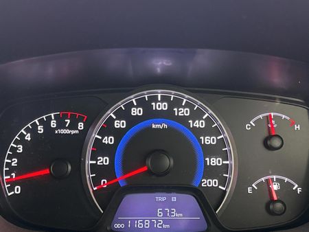 2016-Hyundai-Grand-i10-125-Fluid_7